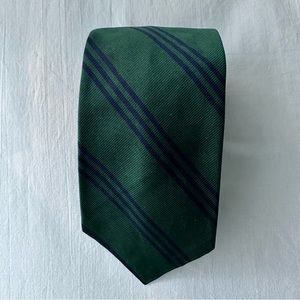 Brooks Brothers Green W/ Blue Stripes very good condition made in USA 🇺🇸